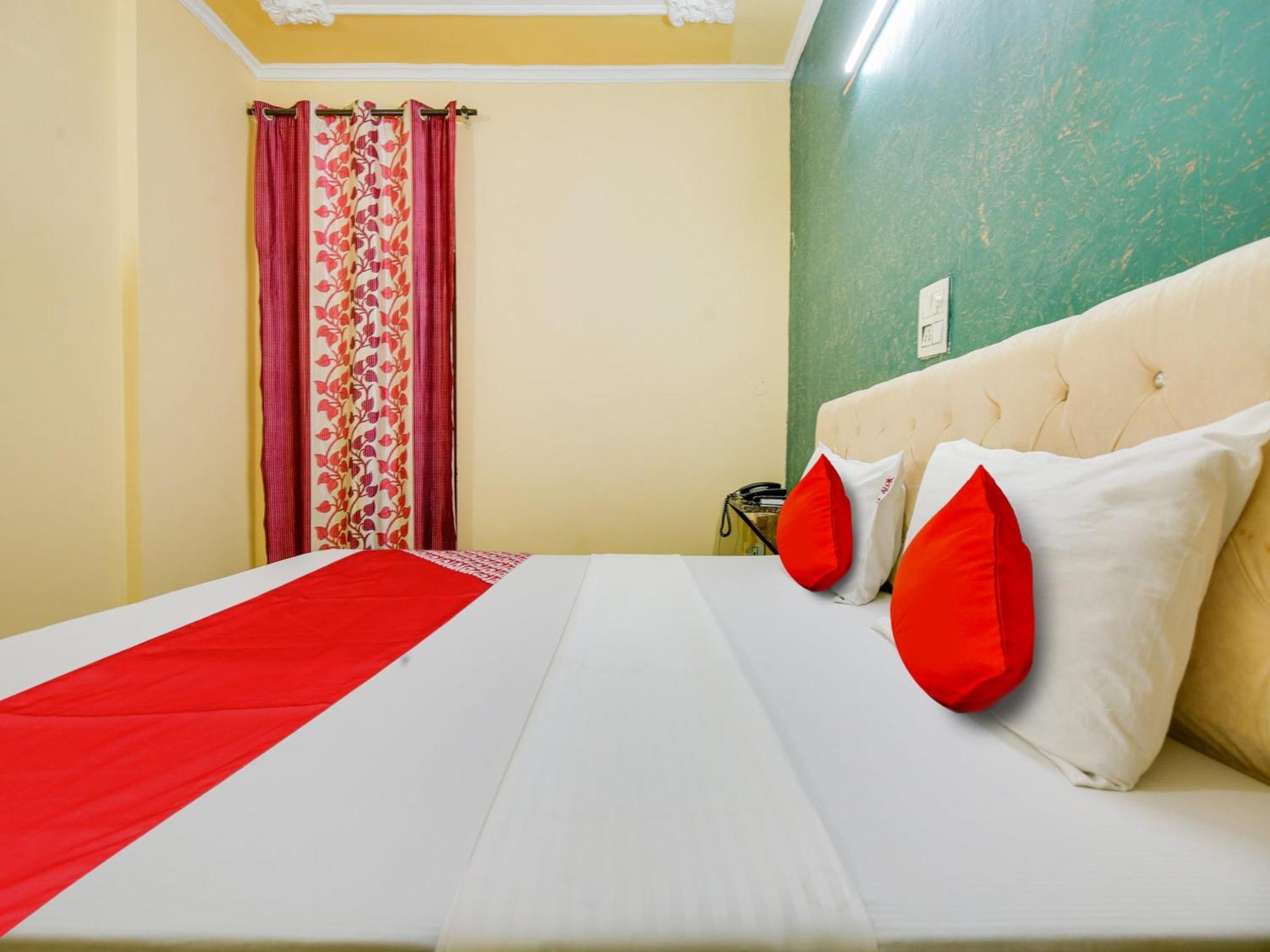 Hotel O Alok Palace Chandigarh Ngoại thất bức ảnh